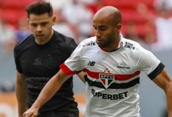 SÃO PAULO VENCE CORINTHIANS EM CLÁSSICO DO BRASILEIRÃO