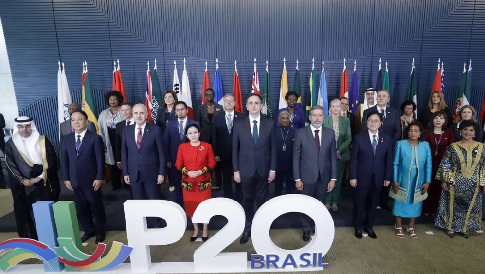 PREFEITOS EXIGEM DO G20 U$ 800 BILHÕES ANUAIS PARA ENFRENTAR A CRISE CLIMÁTICA ATÉ 2030