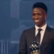 vini-jr.-fatura-the-best,-da-fifa,-e-brasil-volta-a-ter-o-melhor-jogador-do-mundo-apos-17-anos