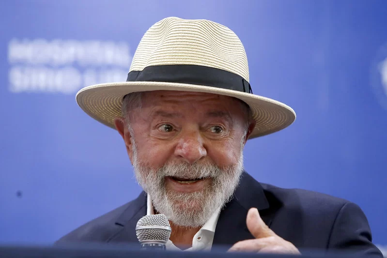 pesquisa-datafolha:-lula-e-aprovado-por-35%-e-reprovado-por-34%-dos-brasileiros