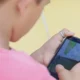 senado-aprova-projeto-para-restringir-uso-de-celular-em-escolas