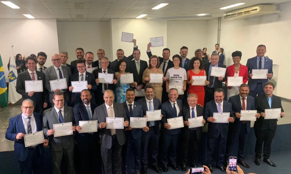 eleitos-para-a-prefeitura-e-camara-sao-diplomados-em-campinas