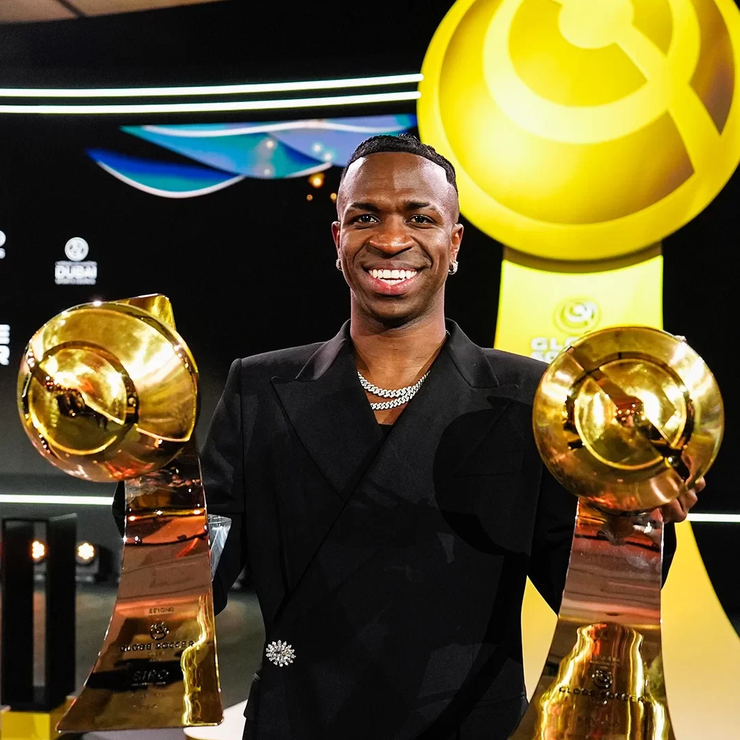 vini-jr-e-eleito-o-melhor-jogador-do-mundo-pela-globe-soccer-awards