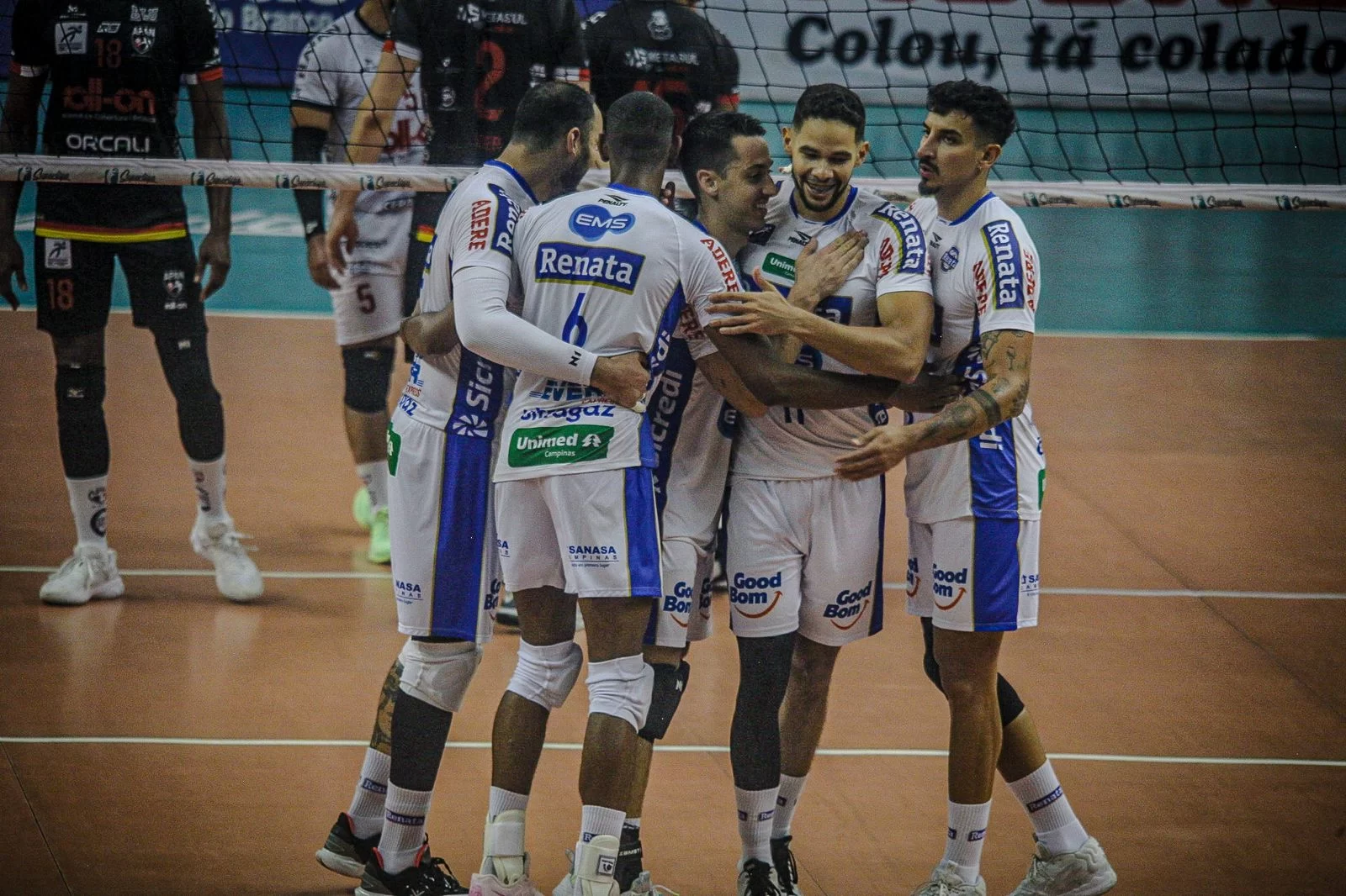 volei-renata-derrota-blumenau-e-se-recupera-na-superliga-masculina