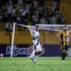 com-um-a-menos,-ponte-preta-bate-novorizontino-na-estreia-do-paulistao