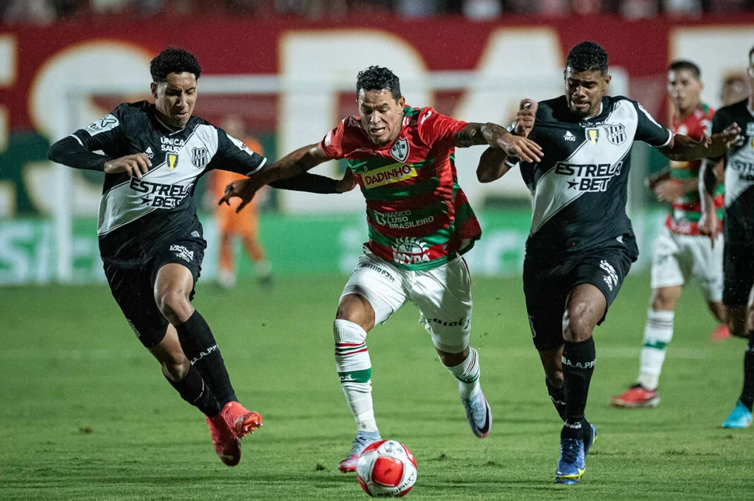 ponte-preta-empata-contra-a-portuguesa-mesmo-com-dois-jogadores-a-mais