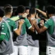 guarani-goleia-agua-santa-e-eleva-moral-para-a-disputa-do-derbi