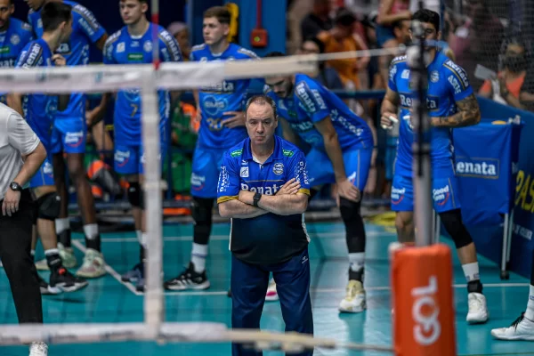 volei-renata-enfrenta-hoje-o-sao-jose-pela-sexta-rodada-da-superliga