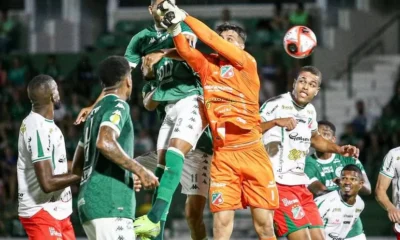 guarani-sofre-empate-do-velo-clube-nos-acrescimos-e-sai-vaiado-no-brinco-de-ouro