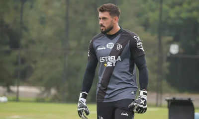 ponte-preta-define-saida-de-goleiro-antes-de-iniciar-disputa-da-serie-c