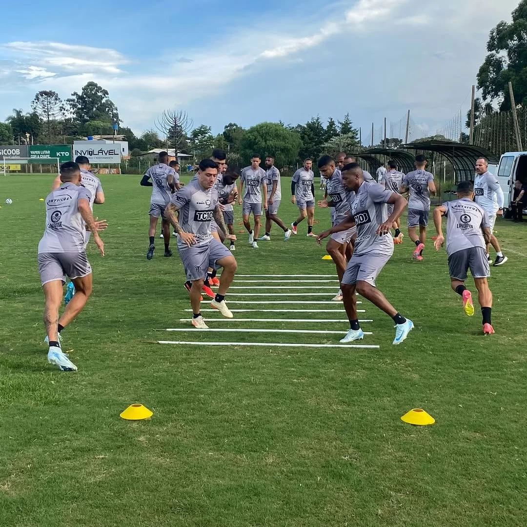 ponte-preta-se-prepara-para-a-serie-c-com-jogos-treino-e-reforcos-no-elenco