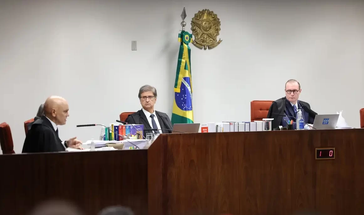 stf-julga-mais-seis-aliados-de-bolsonaro-por-tentativa-de-golpe-de-estado