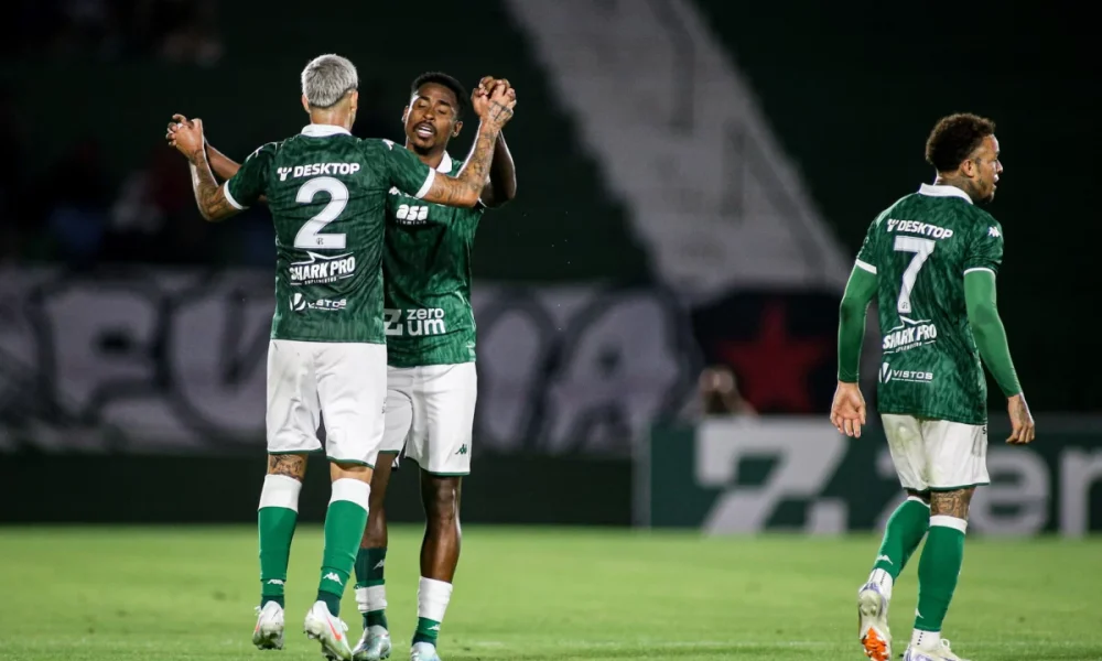 apos-vitoria,-guarani-enfrenta-sao-bernardo-para-espantar-ma-fase-de-vez