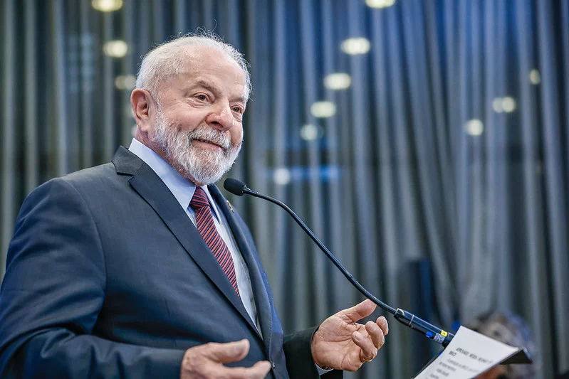 lula-veta-‘jabuti’-que-reduzia-transparencia-de-salarios-de-juizes-e-do-mp