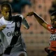 ponte-preta-vence-nos-acrescimos-e-assume-lideranca-da-serie-c