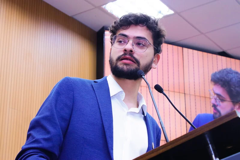 camara-mantem-investigacao-que-pode-levar-a-cassacao-de-vini-oliveira