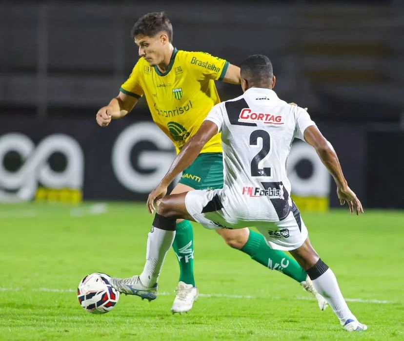 ponte-preta-perde-para-o-ypiranga-em-casa-apos-terceira-expulsao-seguida