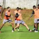 melhor-visitante-da-serie-c,-ponte-preta-viaja-a-maringa-para-recuperar-lideranca