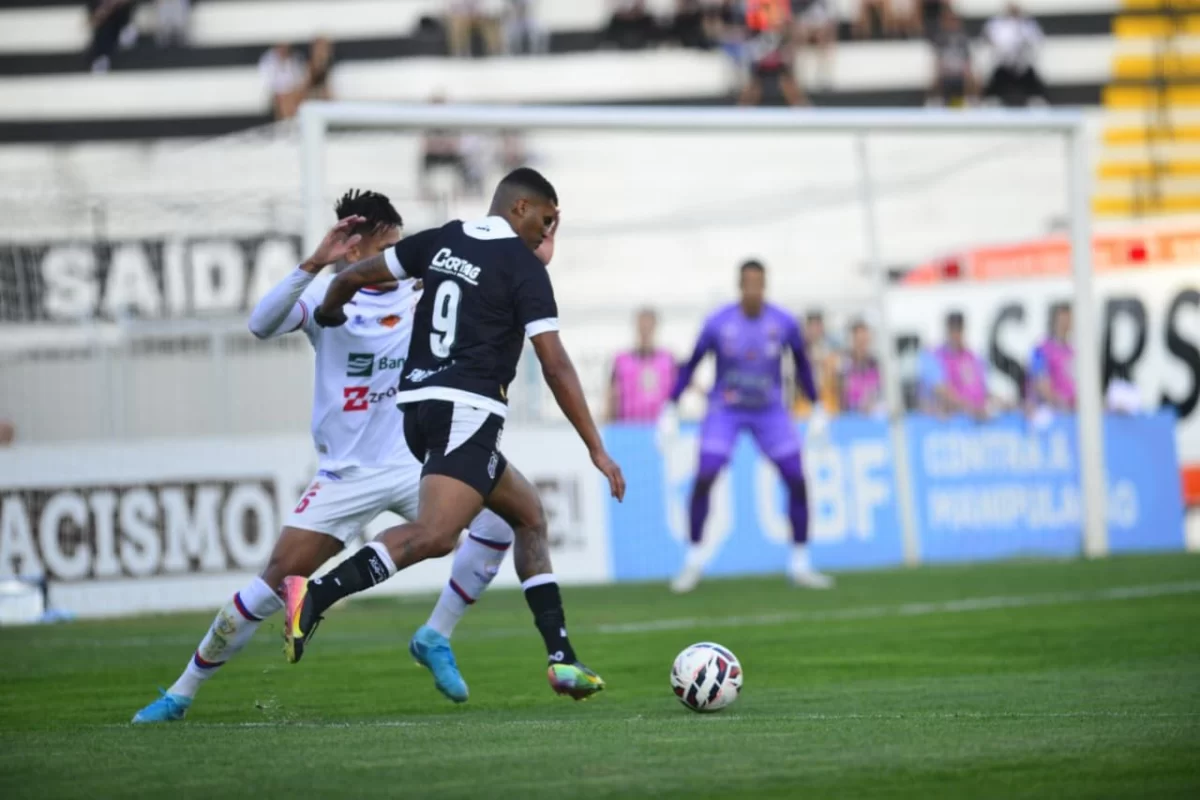 ponte-preta-encerra-jejum-e-vence-o-itabaiana-na-estreia-de-marcelo-fernandes