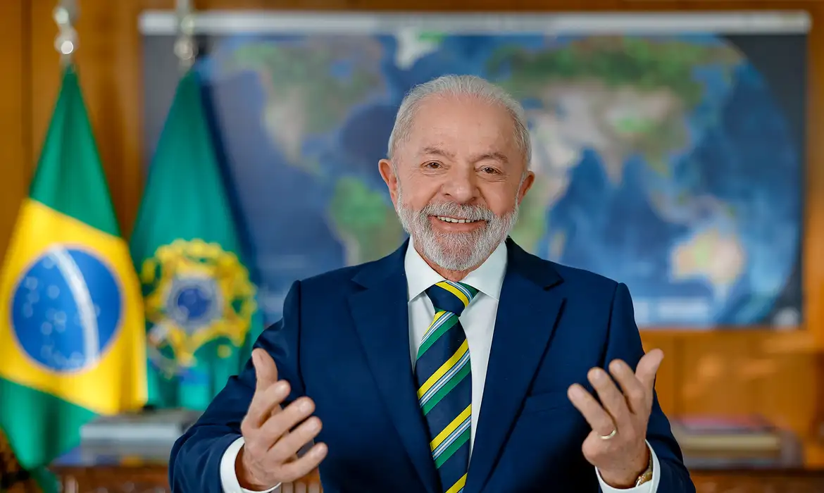 lula-exalta-soberania-e-defesa-do-povo-discurso-sobre-7-de-setembro