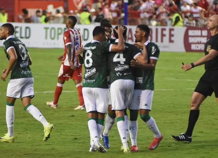 guarani-vence-o-nautico-por-2-a-0-fora-de-casa