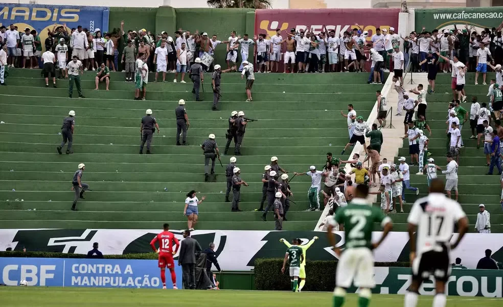 torcidas-organizadas-do-guarani-sao-punidas-apos-confusao-no-derbi-211