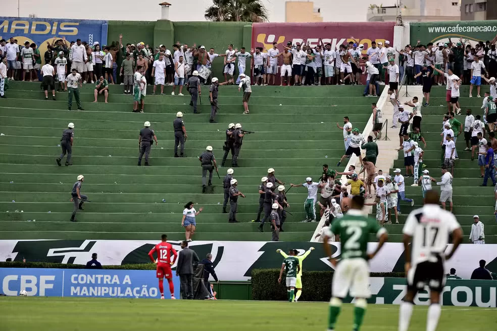 torcidas-organizadas-do-guarani-sao-punidas-apos-confusao-no-derbi-211