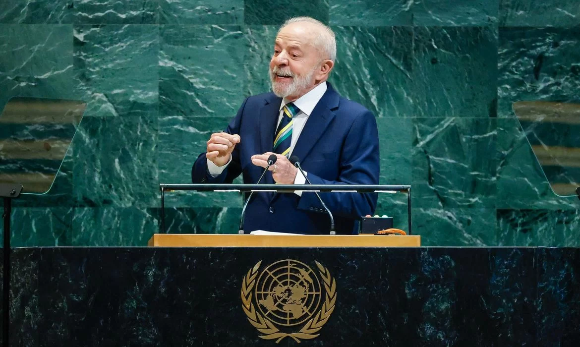 em-assembleia-da-onu,-lula-critica-sancoes-e-diz-que-brasil-resiste-na-defesa-da-democracia