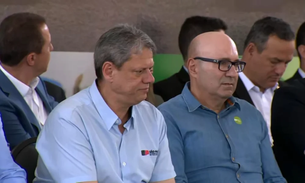 tarcisio-de-freitas-entrega-maquinas-agricolas-a-mais-de-250-municipios-em-campinas