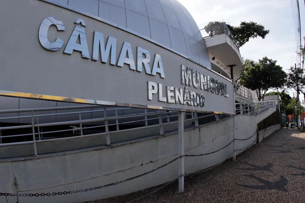proibicao-de-fumar-em-pracas-e-parques-de-campinas-segue-em-debate-e-pode-virar-lei;-entenda