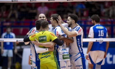 volei-renata-vira-sobre-o-sada/cruzeiro-e-conquista-vitoria-importante-na-superliga 