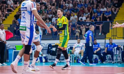 volei-renata-derrota-joinville-e-vence-terceira-seguida-na-superliga