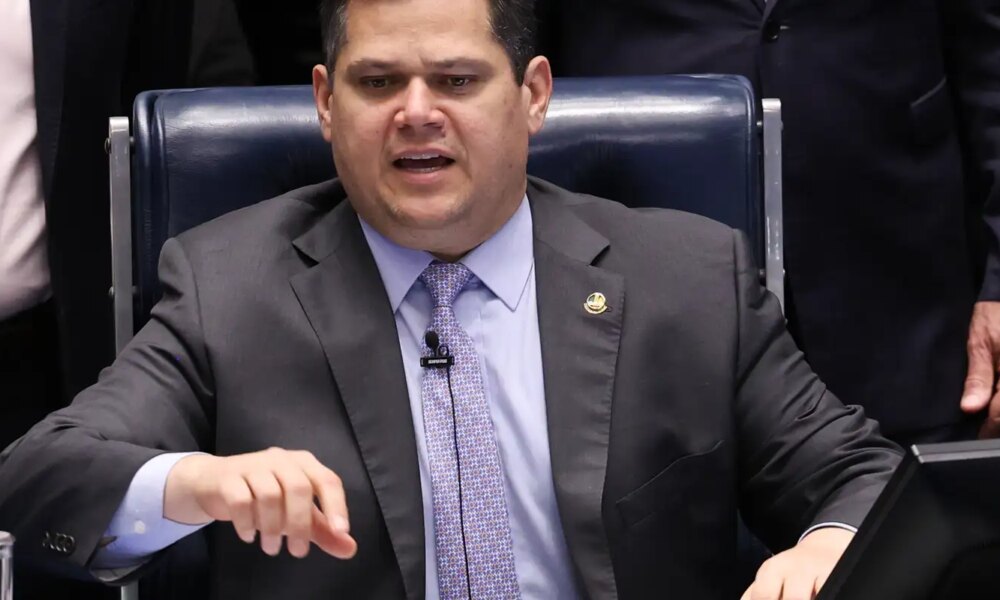alcolumbre-critica-decisao-de-gilmar-mendes-sobre-impeachment-no-stf