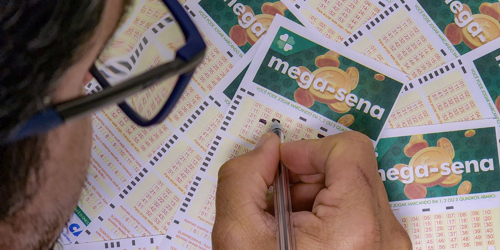 mega-sena-acumula-e-premio-principal-vai-para-r$-38-milhoes