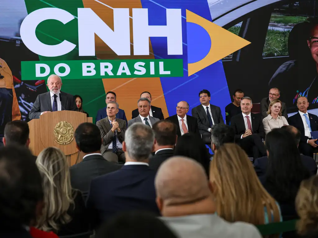 governo-oficializa-novas-regras-para-a-cnh;-veja-o-que-muda