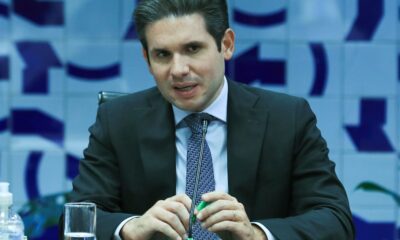 motta-alega-questao-de-seguranca-para-expulsar-jornalistas-de-plenario