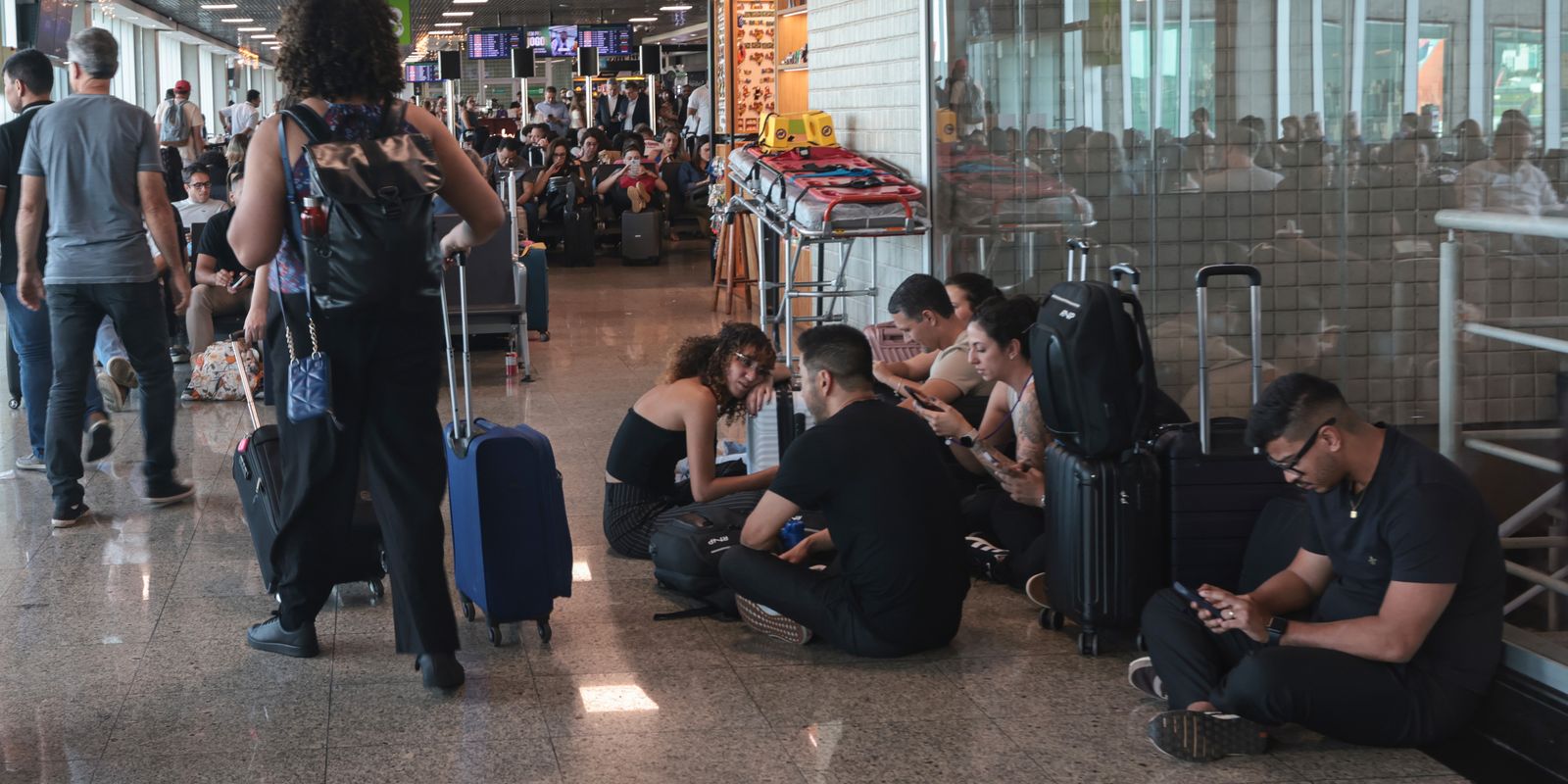 passageiros-de-congonhas-relatam-cansaco-e-falta-de-suporte-de-aereas