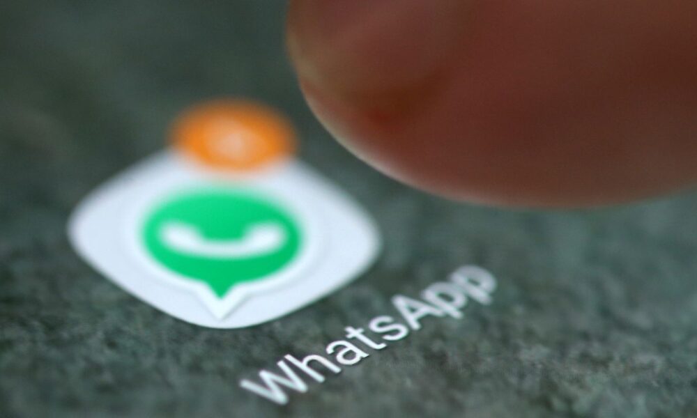 brasileiro-esta-falando-menos-de-politica-no-whatsapp,-mostra-estudo