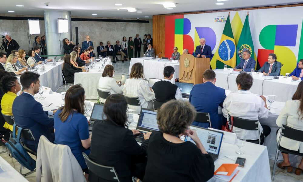 lula-afirma-que-vai-vetar-pl-da-dosimetria