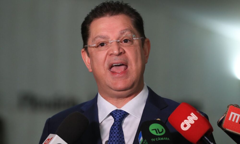 lider-do-pl-na-camara-dos-deputados-nega-desvios-de-verbas