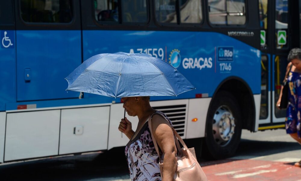 calor-pode-aumentar-risco-de-casos-de-avc,-alerta-medico