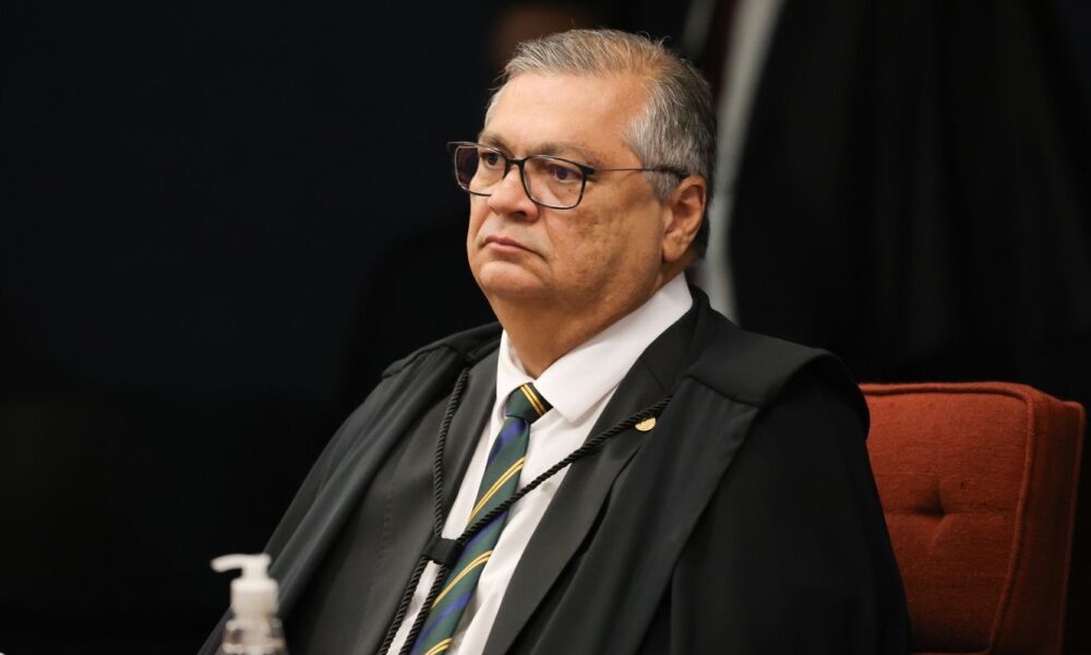 dino-suspende-trecho-de-pl-que-libera-emendas-do-orcamento-secreto