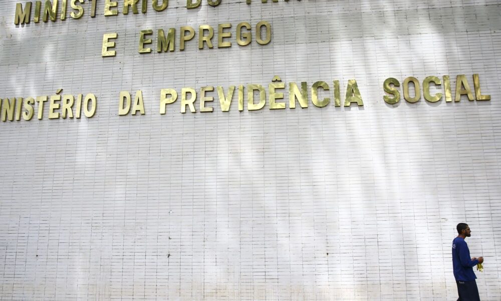 brasil-cria-85,8-mil-vagas-de-trabalho-em-novembro