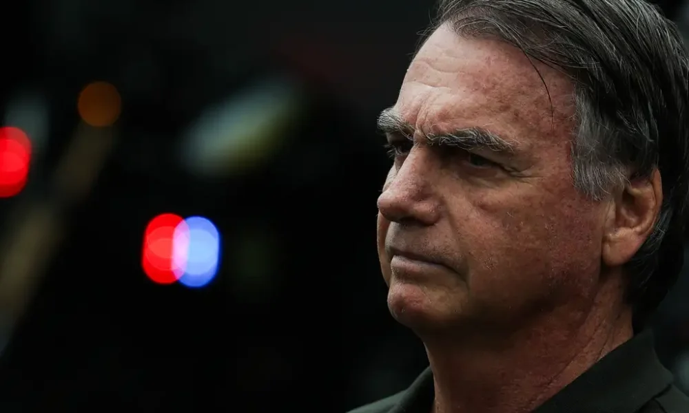 bolsonaro-e-irmao-acertam-a-quadra-da-mega-da-virada-em-bolao