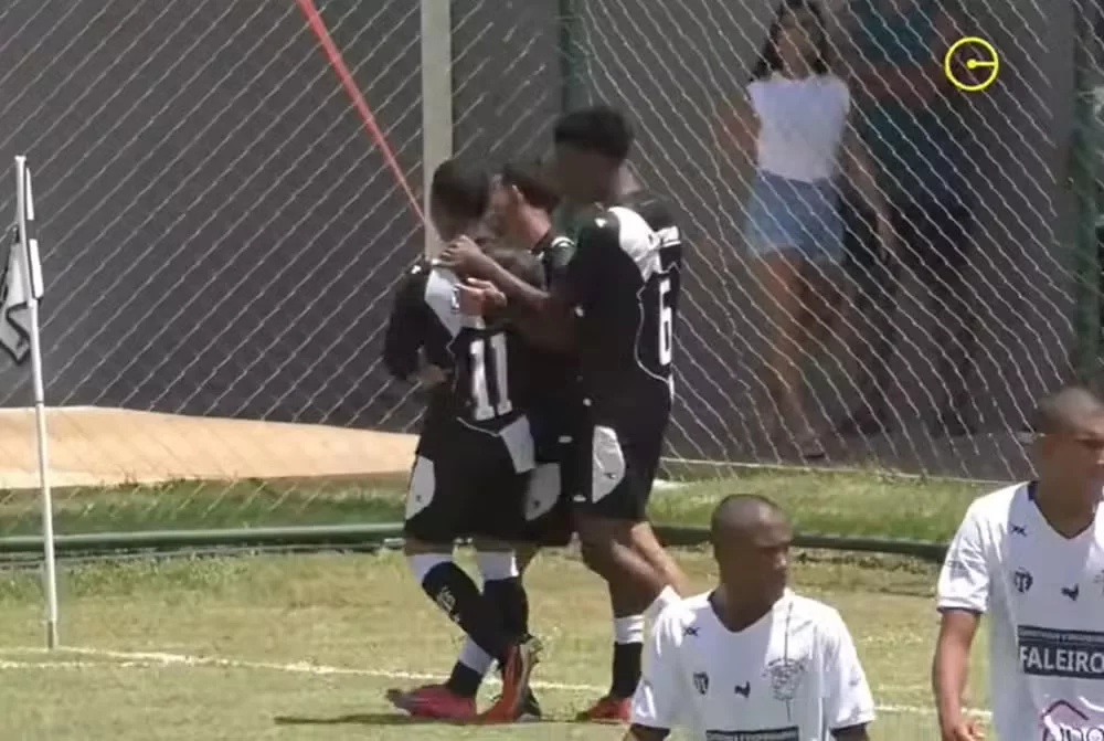 ponte-preta-vence-a-segunda-e-avanca-de-fase-da-copinha