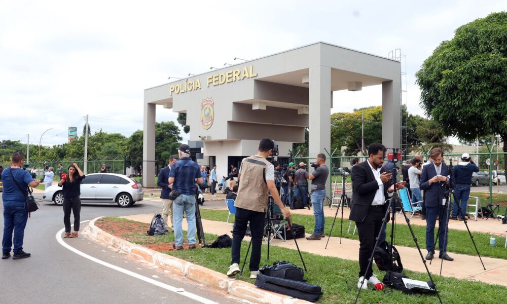 8/1:-lembre-como-a-imprensa-estrangeira-repercutiu-condenacoes-do-stf