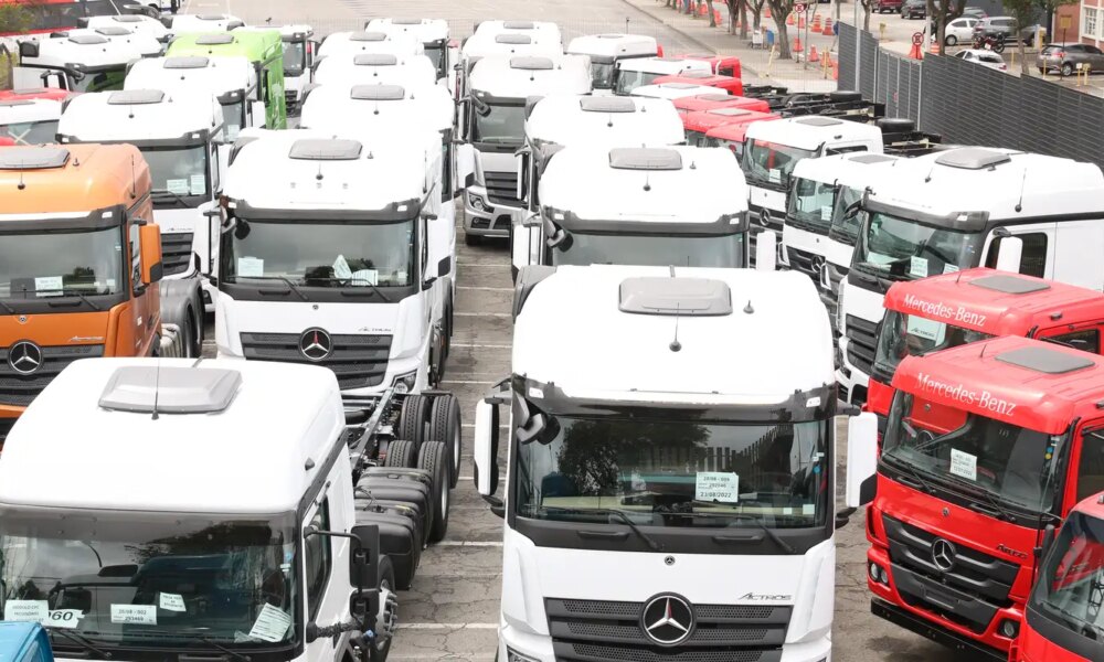 governo-anuncia-r$-10-bilhoes-em-credito-para-compra-de-caminhoes