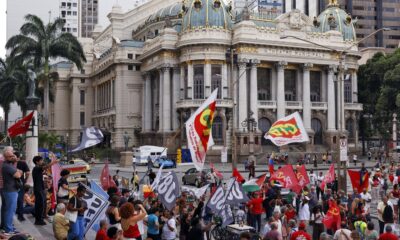 manifestacao-no-rio-lembra-8-de-janeiro-e-rejeita-anistia-a-golpistas