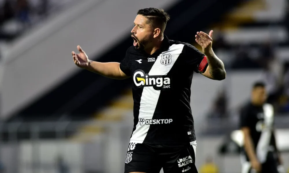 guarani-acompanha-situacao-de-elvis,-que-negocia-rescisao-com-a-ponte-preta