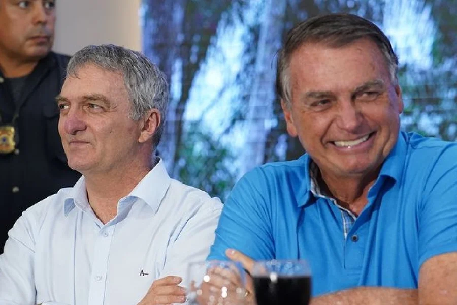 irmao-de-bolsonaro-ganha-na-mega-da-virada,-mas-nao-consegue-resgatar-premio